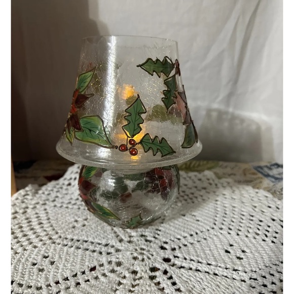 Celebration, Hand-Painted Crackle Glass Christmas
Tealight Lamp 10" Poinsettia - Picture 2 of 15